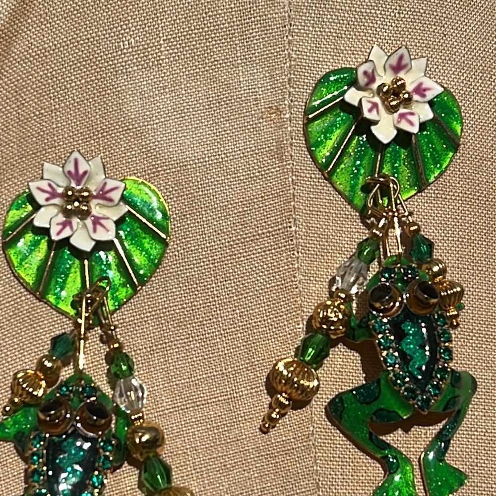 Eclectic Whimsical Vintage Lunch at the Ritz Frog Lily Pad Post Earrings